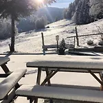 بيت للعطل Exclusive Group House In In The Forest