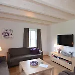 بيت للعطل Exclusive Group House In In The Forest *