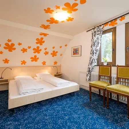 Exclusive Group House In In The Forest Prázdninový dům