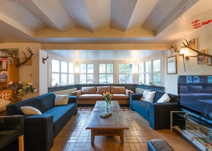 Hébergement de vacances Exclusive Group House In In The Forest