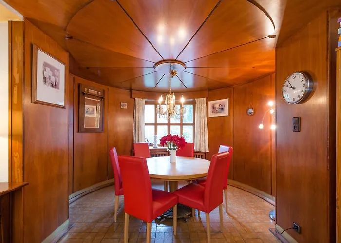 Hébergement de vacances Exclusive Group House In In The Forest